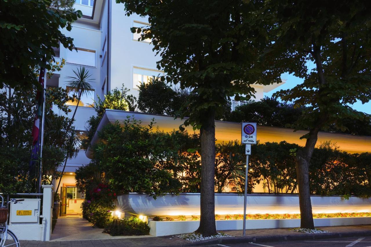 Hotel Sylvia Lido di Camaiore Exterior foto