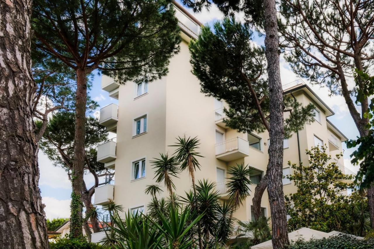 Hotel Sylvia Lido di Camaiore Exterior foto
